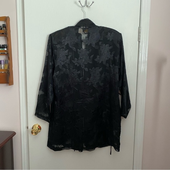 Vintage Victoria’s Secret Sheer Floral Robe Size S - Picture 3 of 13